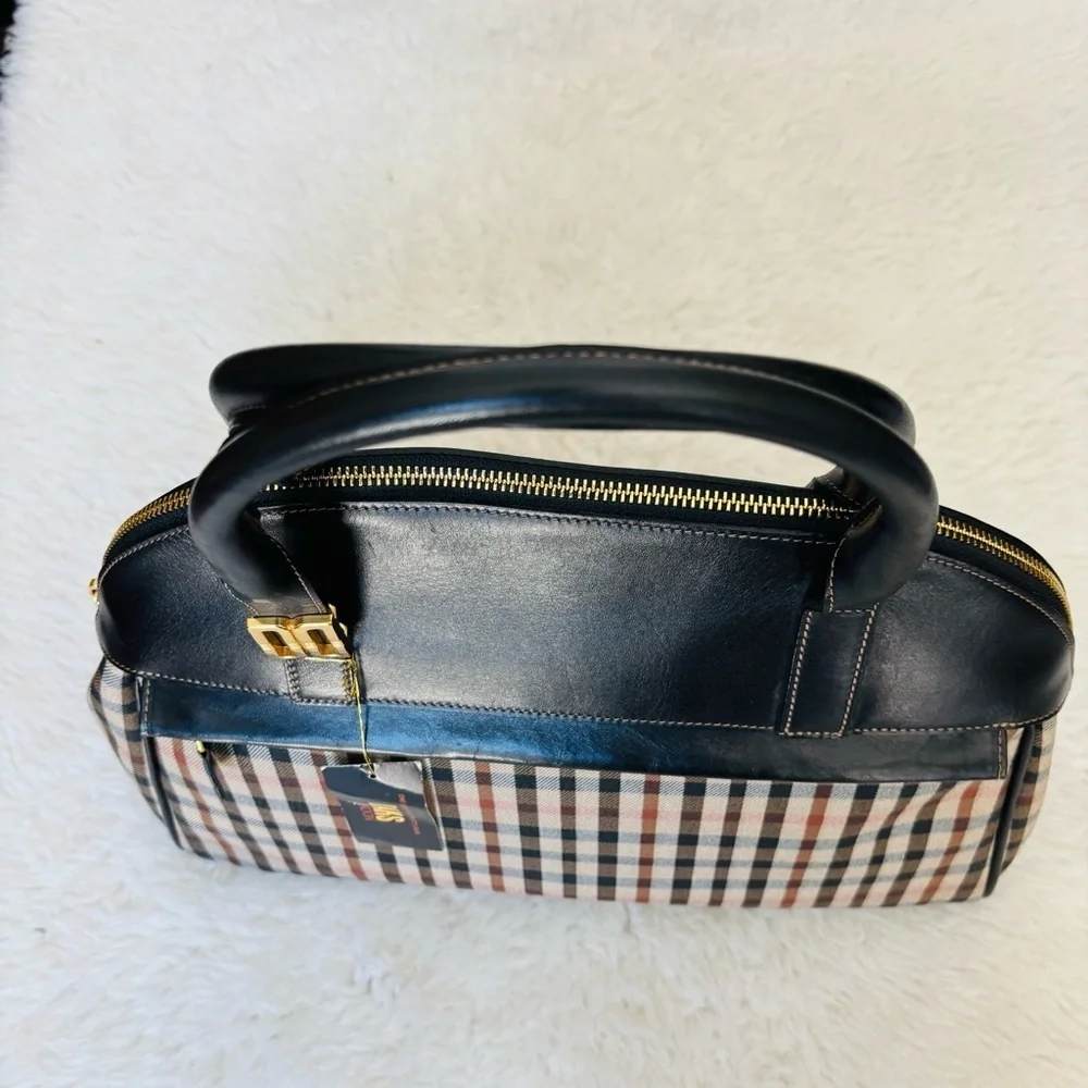 Daks Black and Multcolor Checkered Women's Bag 14” X 10” X 4”